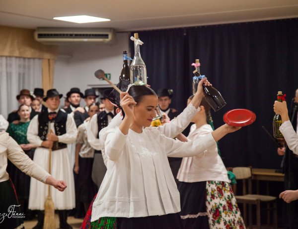 A hamarosan tíz éves Tánctanodában is a farsangra készülnek, jövőhéten nyílt órákkal várják az érdeklődőket