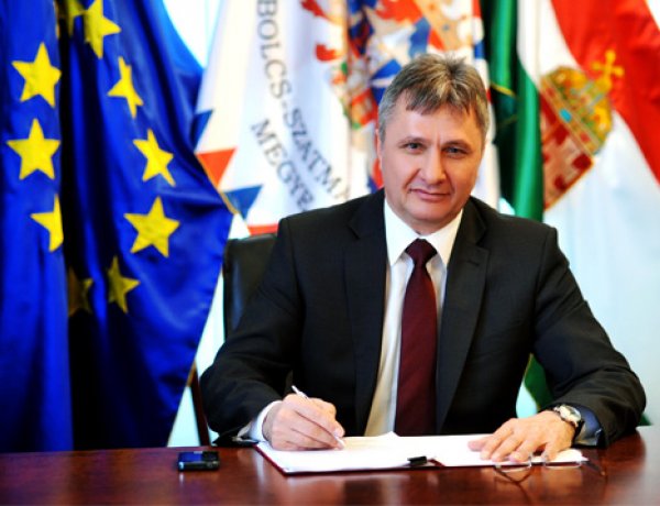 Február 1-jén a Luther utca 3. szám alatti Választókerületi Irodában tart fogadóórát Dr. Vinnai Győző országgyűlési képviselő