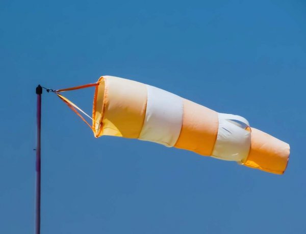 Citromsárga veszélyjelzés – Viszatér a viharos szél