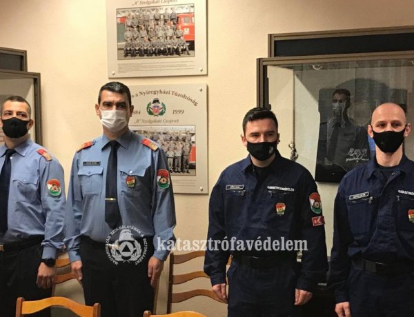 Újonc tűzoltók tettek esküt