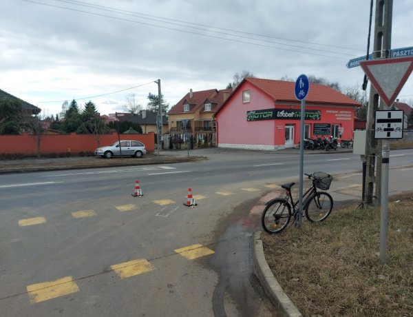 Elgázoltak egy kerékpárost a Kállói úton, a Pásztor utcánál