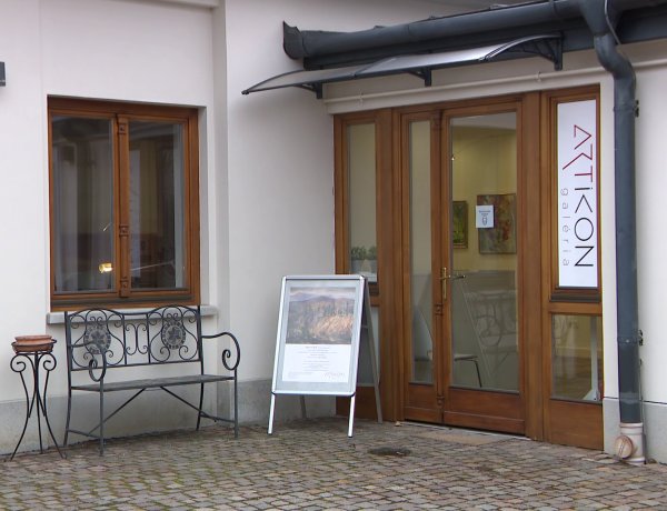 Artikon – A Benczúr téren nyitott a magángaléria