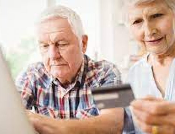 Mától indul a 13. havi nyugdíj banki átutalása