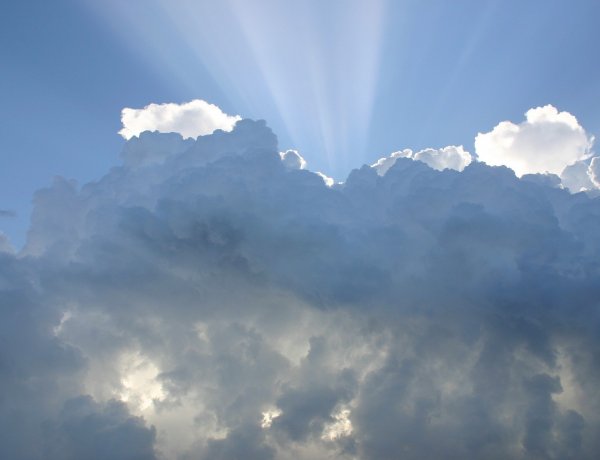 Derült idővel indul a nap, aztán jön a fordulat