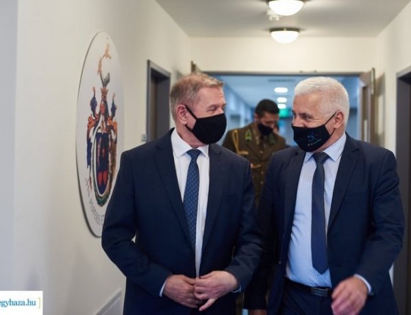 Heti hírösszefoglaló: miniszteri látogatás, megemelt fizetés, sikeres Foglalkoztatási Paktum