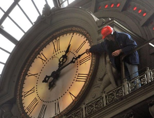 Mikor lesz szombati munkanap és a tavaszi óraátállítás? Március legfontosabb dátumai