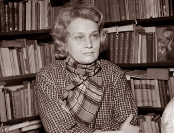 „Mennyi minden" - Emlékezés Nemes Nagy Ágnesre