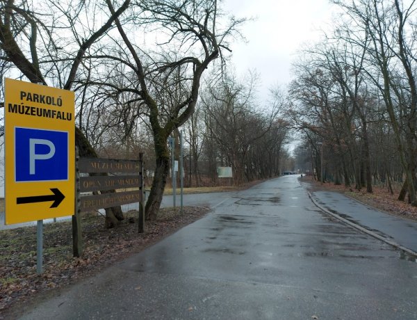 Forgalomkorlátozást vezetnek be szombaton a Skanzen utcában