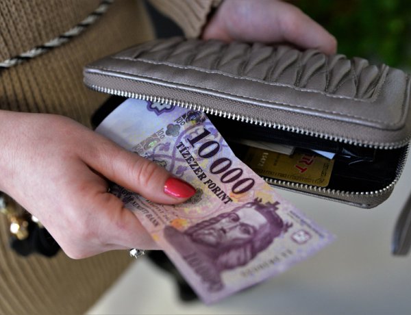 Hűtő és belföldi nyaralás lesz a visszakapott szja-ból 