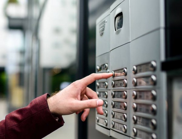 A Polgármesteri Hivatal Városfejlesztési és Városüzemeltetési Osztálya csalókra hívja fel a lakosság figyelmét