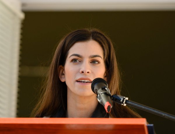 Szentkirályi Alexandra: Szombattól hívható a 1357-es segélyvonal