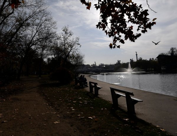 A napos időszakok mellett hószállingózás is várható pénteken