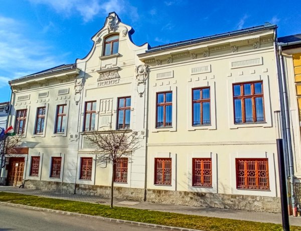 Amiről az utcák mesélnek... - Építőmesterek nyomában: Király Sándor és fia 3.