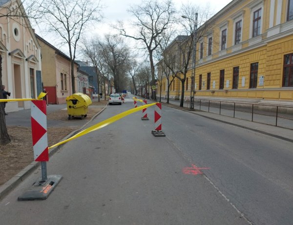 Ezen a héten is folytatódnak a csatornamosási munkálatok a Szent István utcán