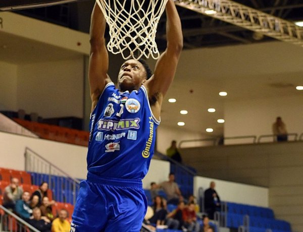 Győzelem izgalmas végjáték után - nyertek a kosarasok  