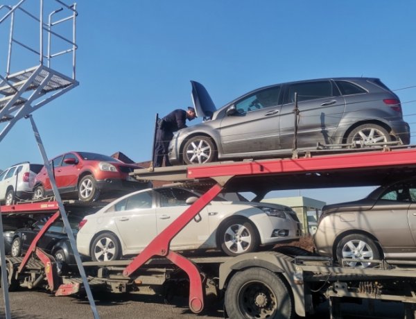 Körözött autó a csengersimai határátkelőhelyen