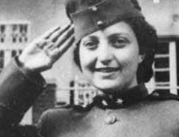 Filmbemutató és képkiállítás a rendezővel 