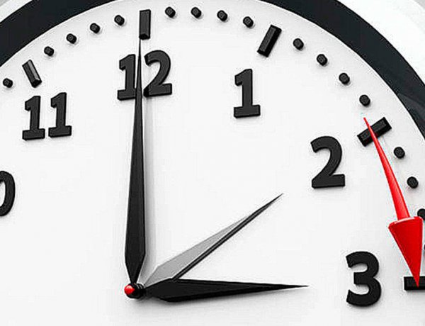 Vasárnap kezdődik a nyári időszámítás