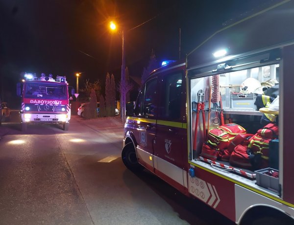 Felrobbant egy kazán csütörtök kora este Oroson, a Szív utcában, egy családi ház pincéjében