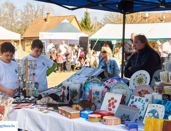 Tavaszi zsibongó – Nagy volt az érdeklődés a sóstóhegyi ökovásáron