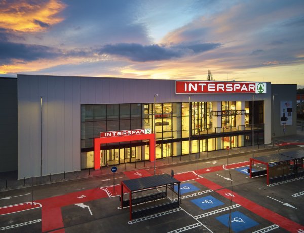 Megújult a nyíregyházi INTERSPAR
