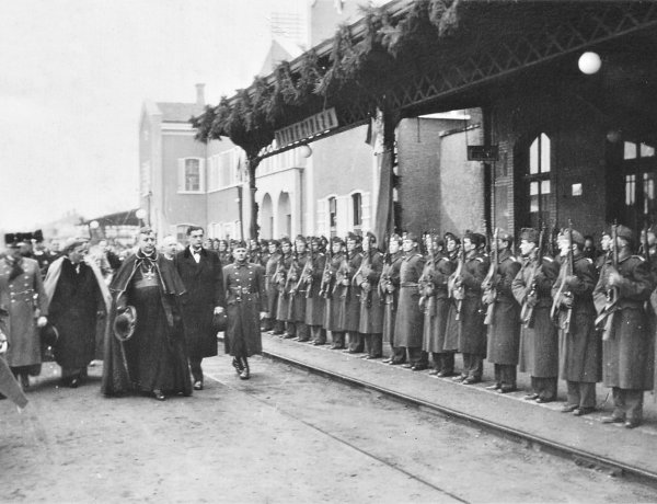 Amiről az utcák mesélnek... - Serédi Jusztinián látogatásai városunkban 2.