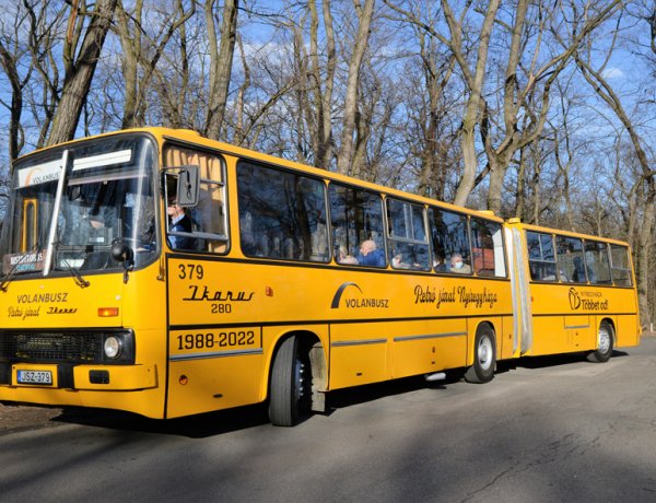 Retró buszok is járnak majd Nyíregyháza útjain 