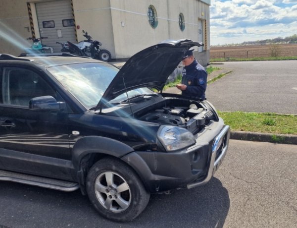 Körözött gépkocsi a csengersimai határátkelőhelyen