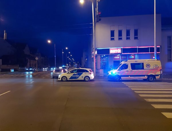 A Bethlen Gábor utcán ütközött két autó hétfőn este