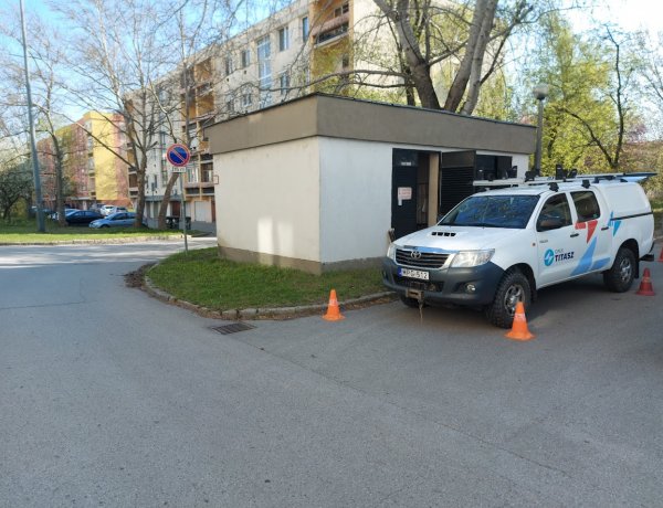Megkezdődött a Malomkertben a nagyfeszültségű kapcsolószekrények karbantartása