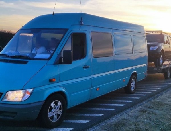 Túlsúlyosnak bizonyult a járműszerelvény