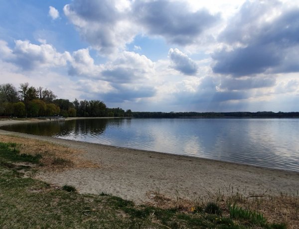 A sok napsütést csak egy-egy futó zápor zavarhatja meg