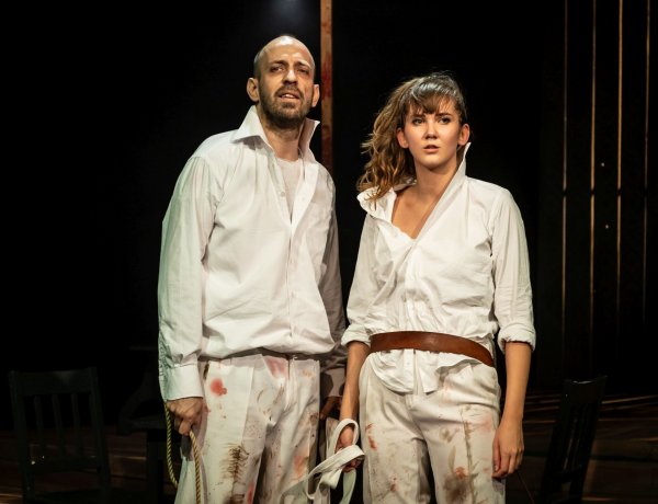 Előadások és próbák - Kovács Vecei Fanni több darabban is játszik. 