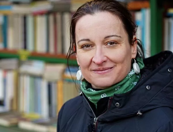 „Érzelmi logika mentén működöm”– Beszélgetés Nagy Zsuka költővel