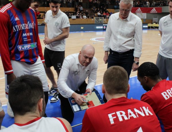 A tartalékosan felálló kosarasok kikaptak Pakson 