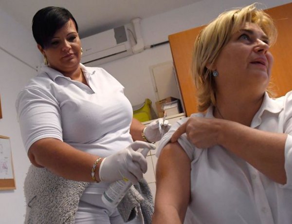 NNK: 7800-an fordultak tünetekkel orvoshoz az előző héten