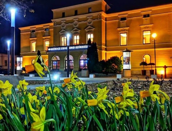 Fából faragott királyfi - Bemutató előtt a színház