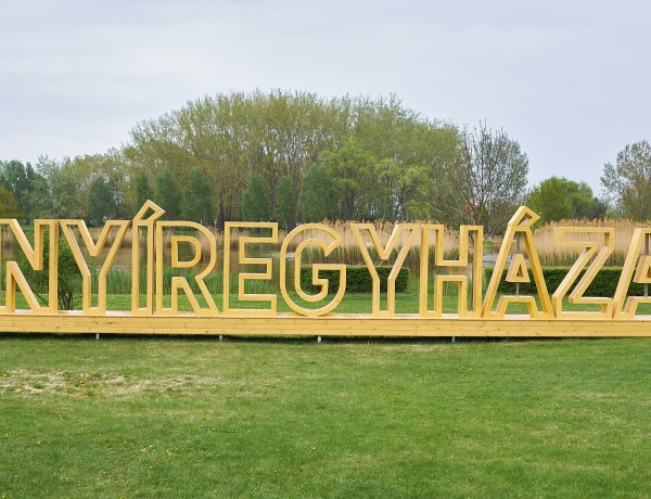 Szelfizz velünk a ligetben, a nagybetűs Nyíregyházánál! 