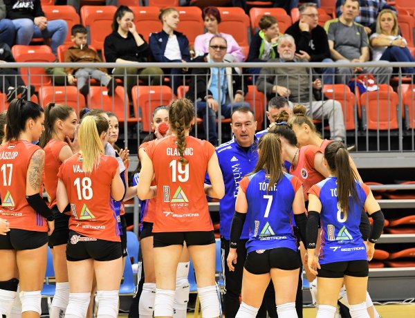 A válogatott liberó marad, két center távozik 