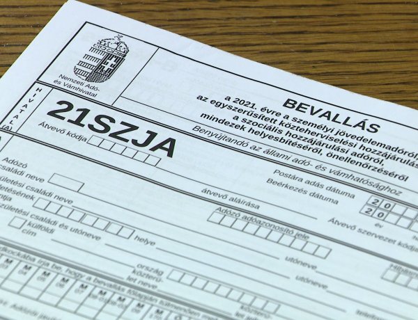 Rendkívüli nyitva tartás – Este hatig fogadja az ügyfeleket a NAV a Szabadság téren