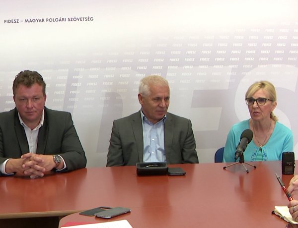 FIDESZ-KDNP jelöltbemutató: dr. Ulrich Attila és Halkóné dr. Rudolf Éva indul a júniusi, időközi önkormányzati választáson