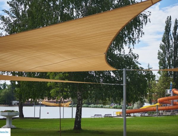 Nyit a tófürdő – Péntek reggeltől várják a vendégeket Sóstón