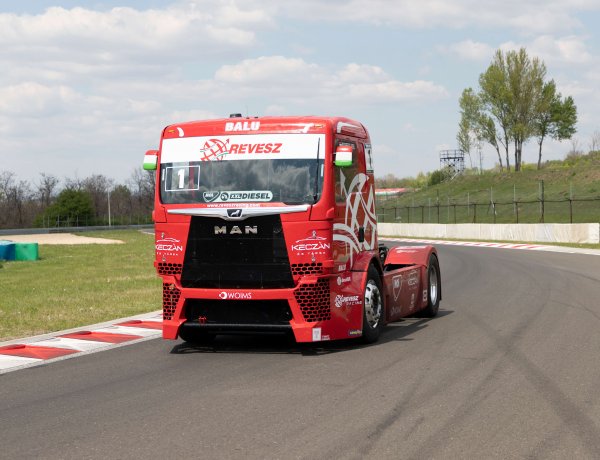 Kezdődik a kamion EB - Élőben, magyar kommentárral nézhetik a szurkolók a futamokat