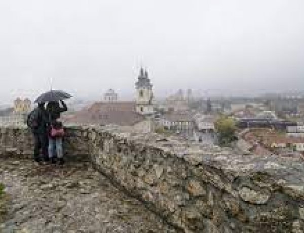 Mutatjuk, hol lesz szükség az esernyőre