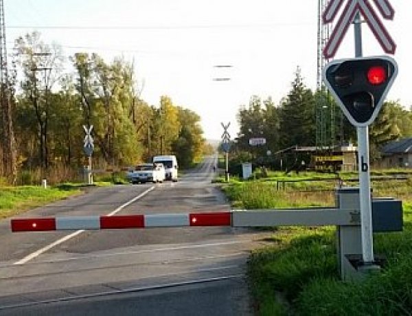 Nekihajtott a sorompónak