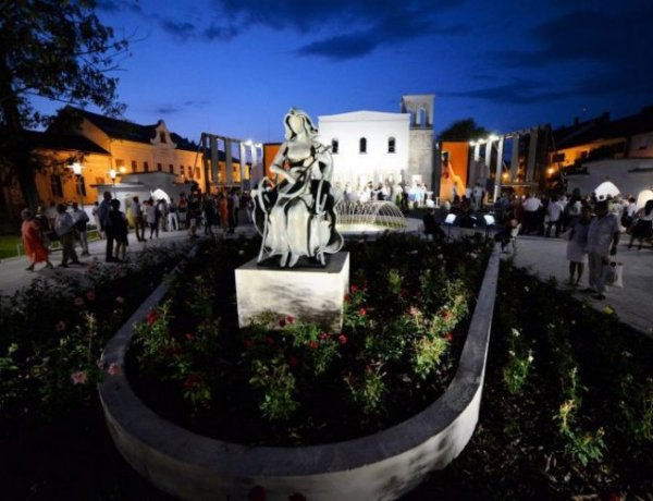 Különleges előadásokkal készülnek a nyárra a Szabadtéri Színpadon – Tamás Attilával beszélgettünk