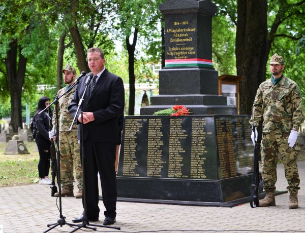 Hősök napja – Május utolsó vasárnapján a magyar hősökre emlékeztek Nyíregyházán is