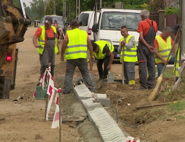 Útépítés a Gömb utcán – Folytatódik a nagyszabású, ötmilliárd forintos útfelújítási program