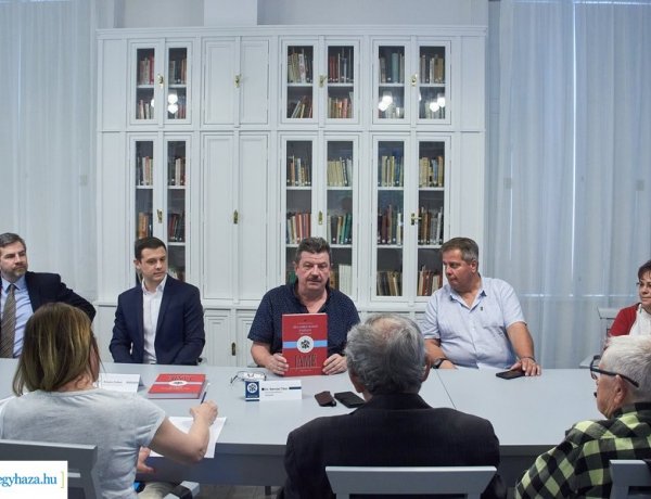 Megjelent a Jósa András Múzeum 63. évkönyve – Patikabútorral gyarapodott a múzeum