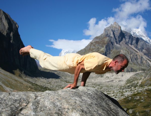 Nemzetközi Jóganap – Előadás és jógagyakorlás Nyíregyházán